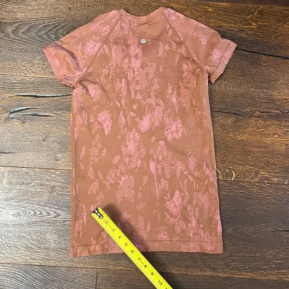 Lululemon Swiftly Tech Short Sleeve Shirt 2.0 - Picture 8 of 10